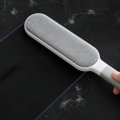 The "Glow Clean" Reusable Electrostatic Lint Eraser Brush Glow